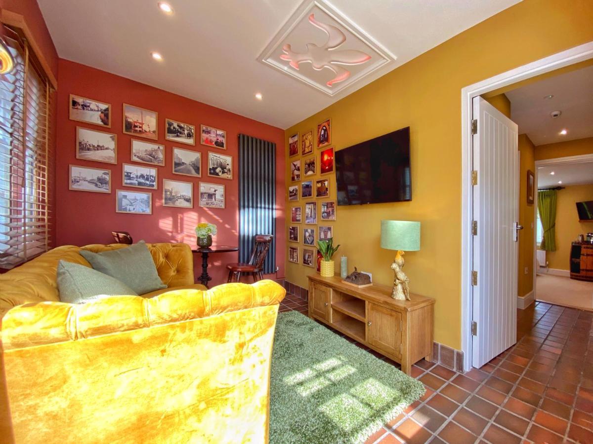 Hambrook House Canterbury - New Luxury Guest House With Espa Spa Complex 외부 사진