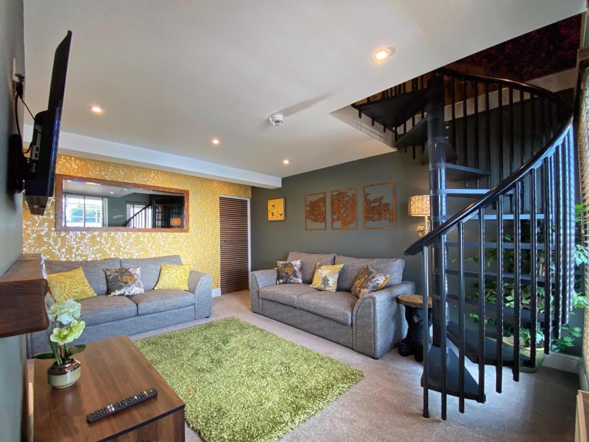 Hambrook House Canterbury - New Luxury Guest House With Espa Spa Complex 외부 사진