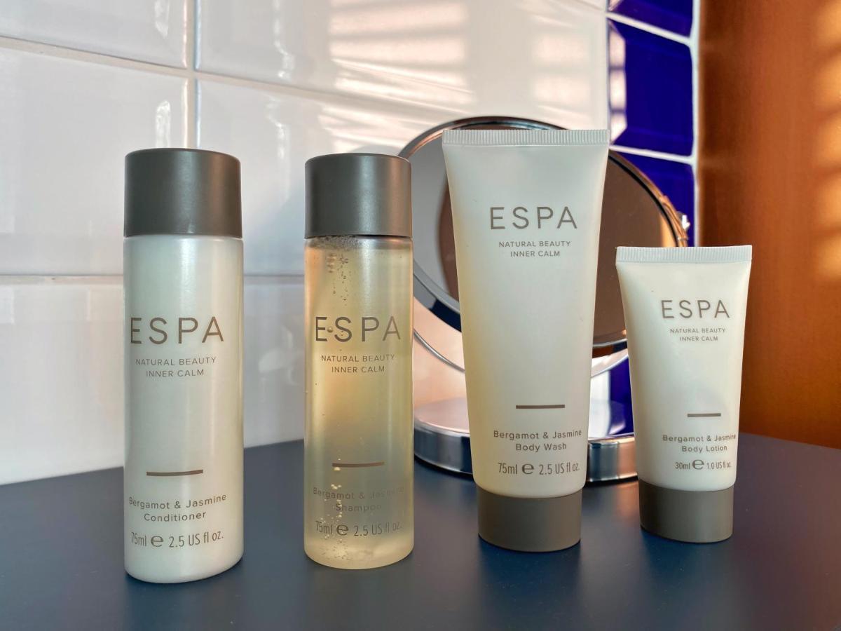 Hambrook House Canterbury - New Luxury Guest House With Espa Spa Complex 외부 사진