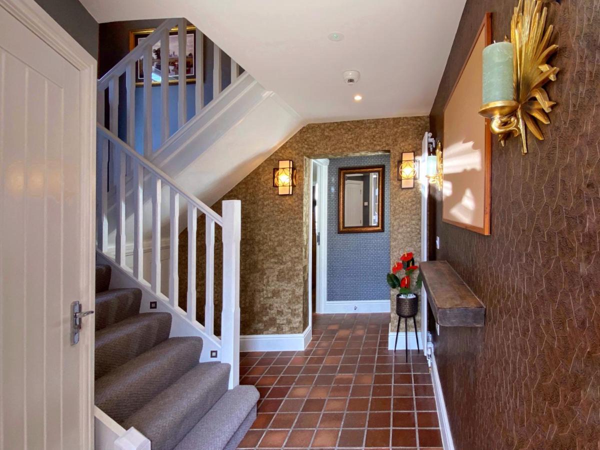 Hambrook House Canterbury - New Luxury Guest House With Espa Spa Complex 외부 사진