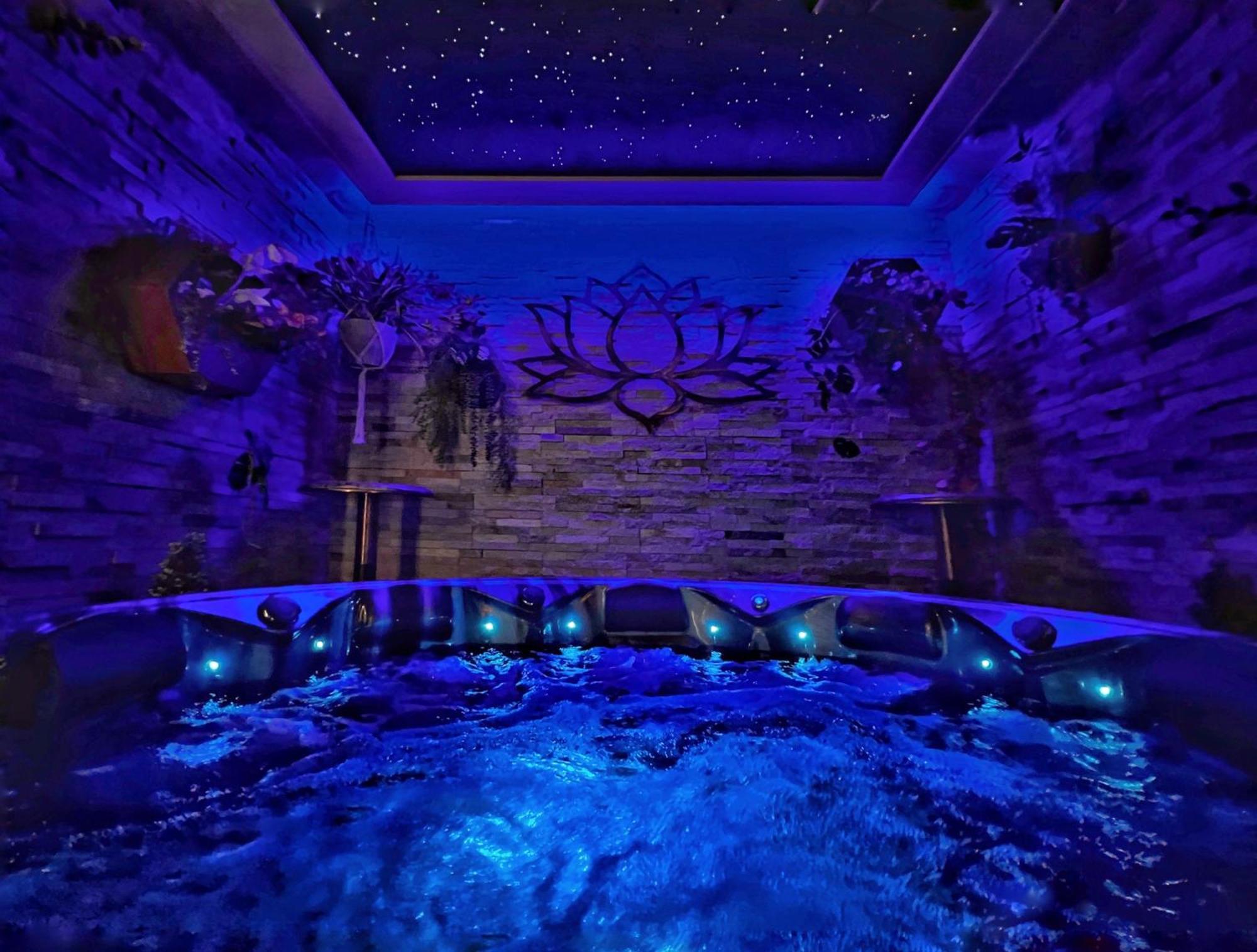Hambrook House Canterbury - New Luxury Guest House With Espa Spa Complex 외부 사진